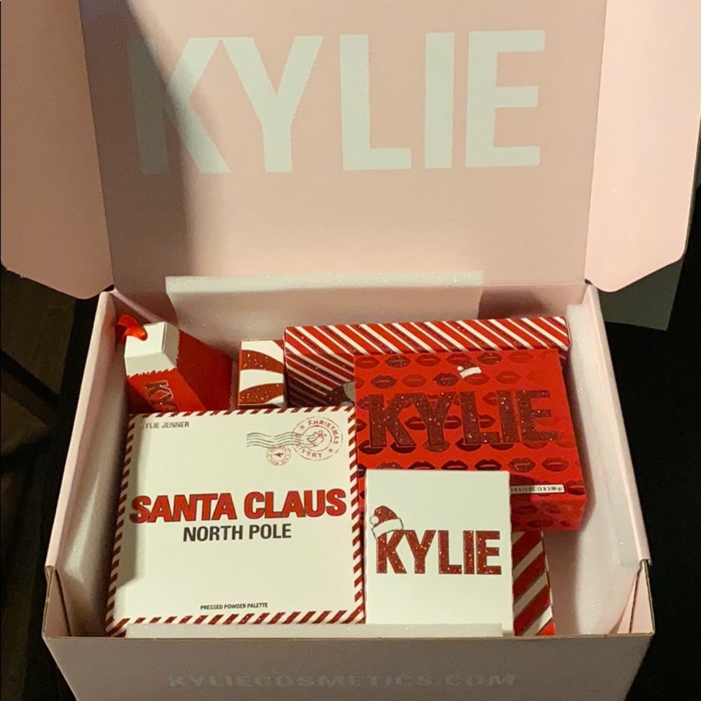 SOLD Kylie cosmetics holiday bundle